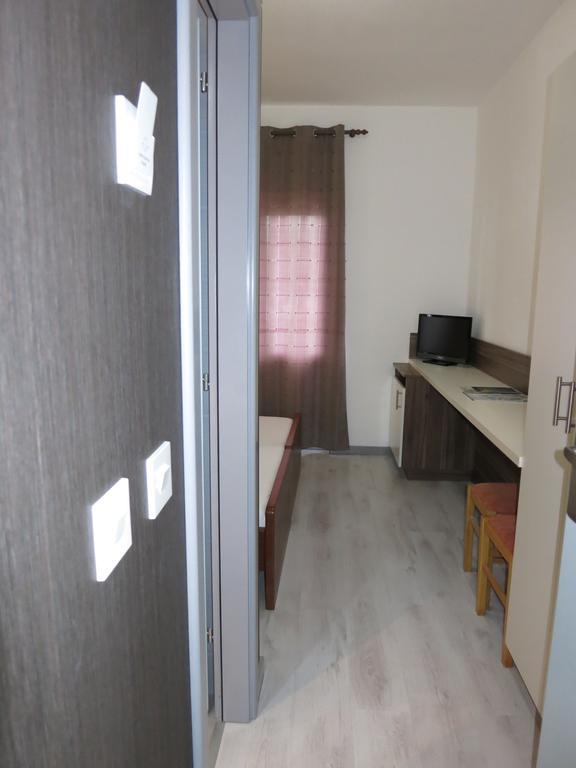 Hotel Oceanus Deny Pag Town Zewnętrze zdjęcie