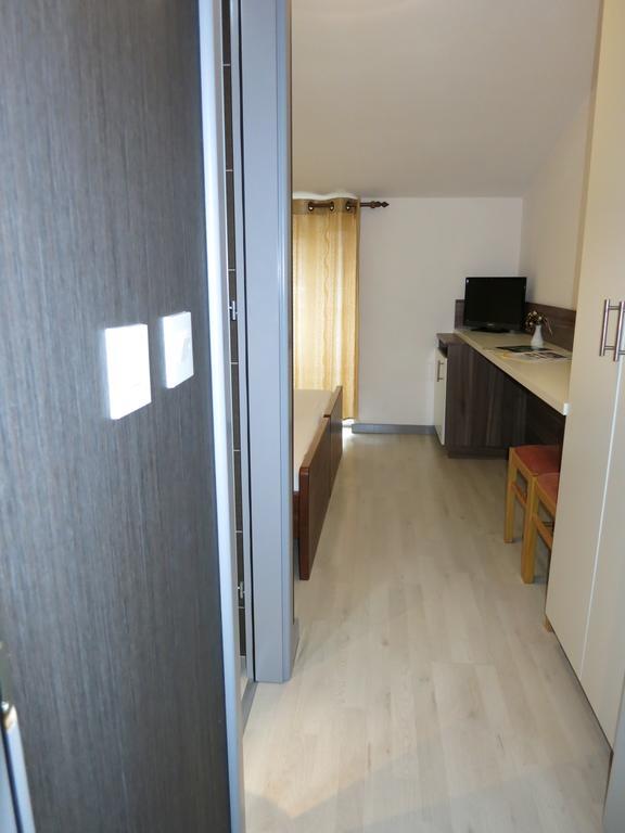 Hotel Oceanus Deny Pag Town Zewnętrze zdjęcie